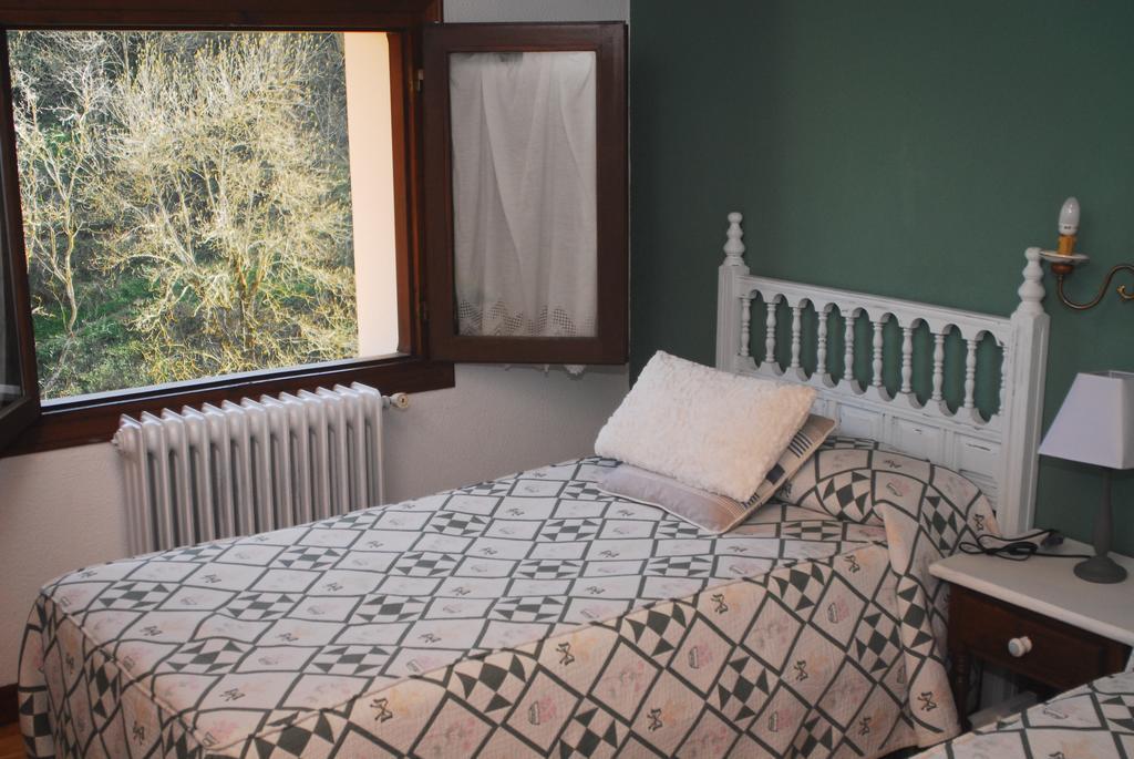 Hostal Puente Deva Эспинама Экстерьер фото