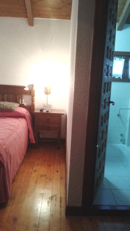 Hostal Puente Deva Эспинама Экстерьер фото